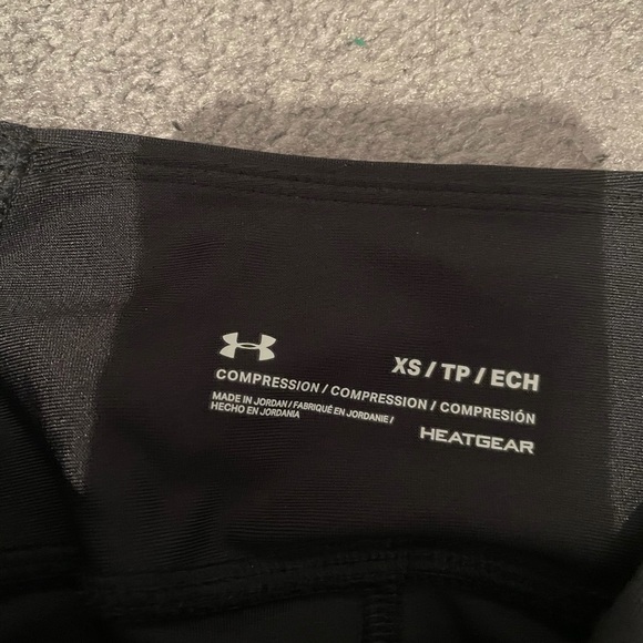 Under Armour Capri Leggings - Picture 3 of 6
